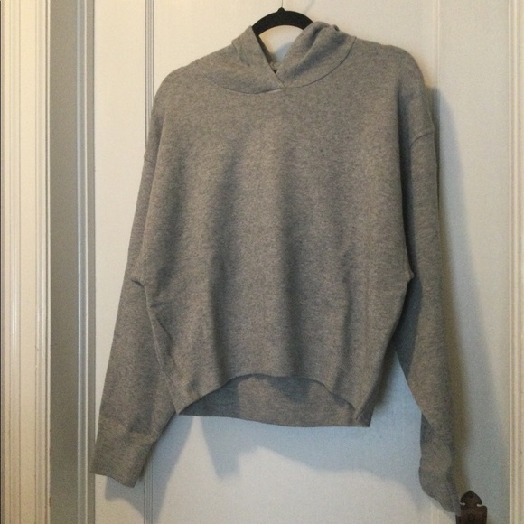 Onzie Cropped Hoodie - Grey Size: M/L - Picture 4 of 15